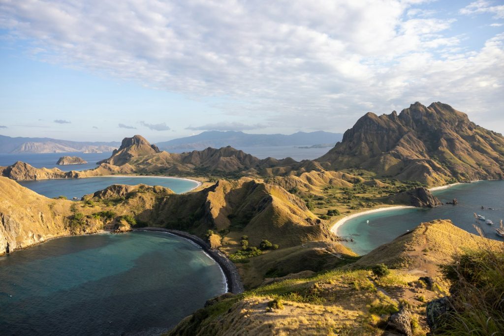 How Much Does a Komodo Trip Cost? Budget to Luxury (2027)