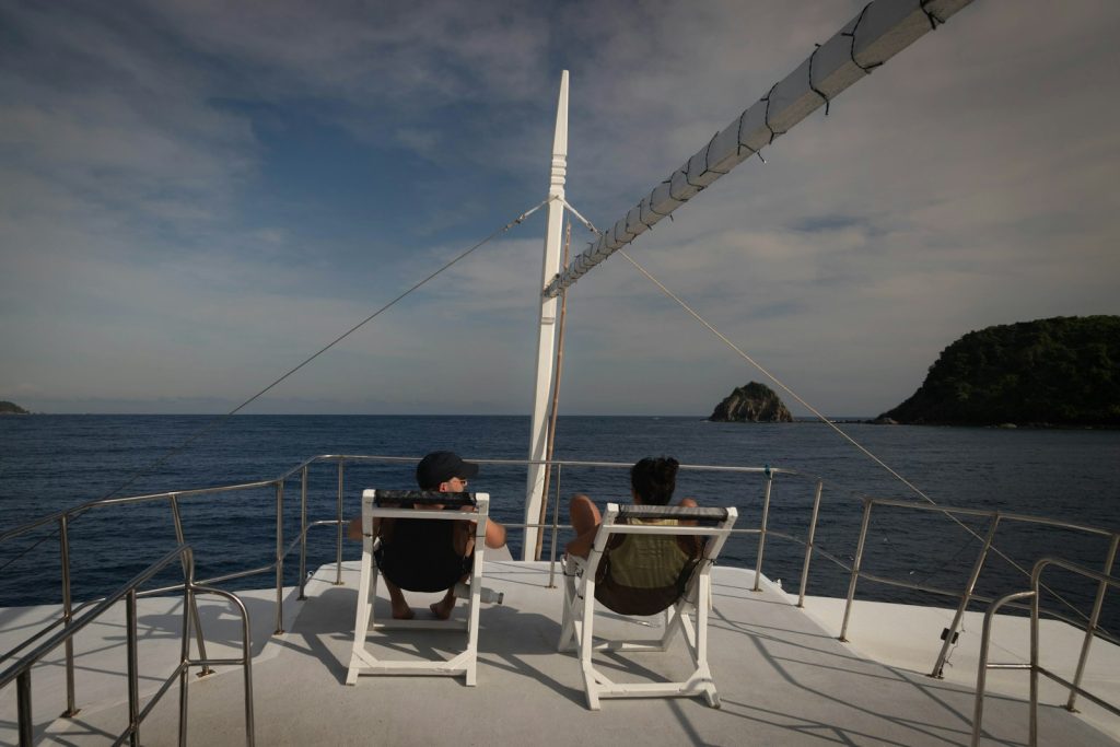 Luxury Yacht Charter Komodo: Premium & Superyacht Hire